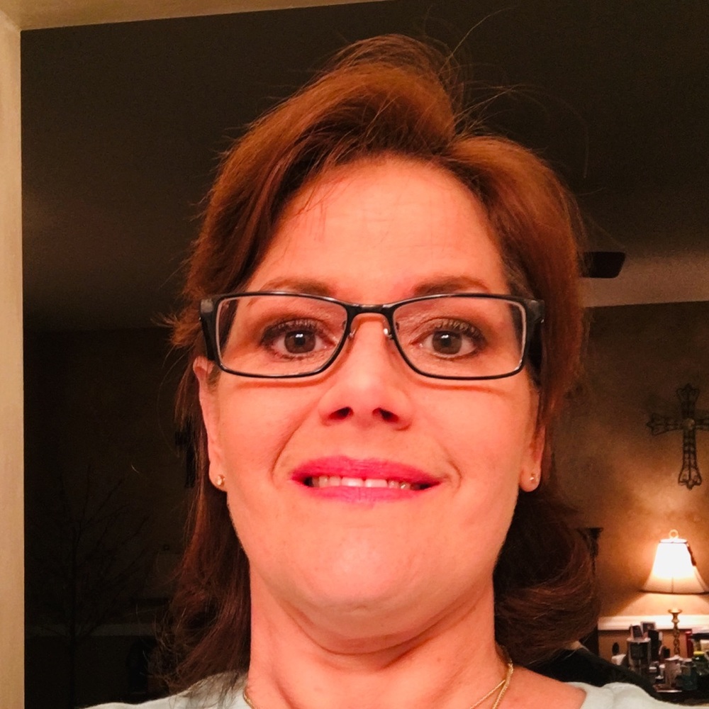 Meet your Posher, Lori